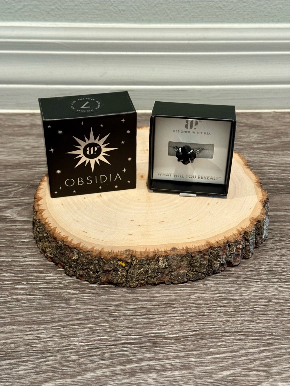 Sharp Shine Only Onyx Sandstone from the Bomb Party Obsidia Collection